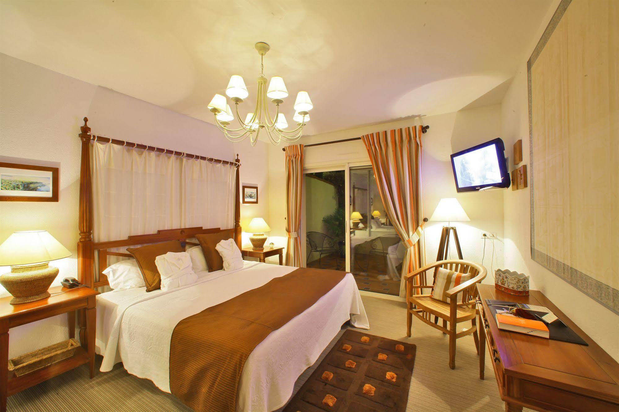 Hotel Les Hortensias Du Lac Soorts-Hossegor ภายนอก รูปภาพ
